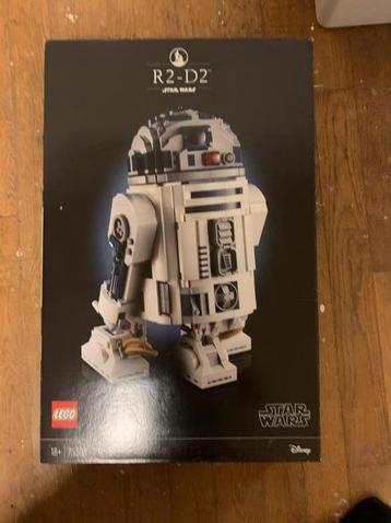 75308 - UCS Star Wars R2-D2 beschikbaar voor biedingen