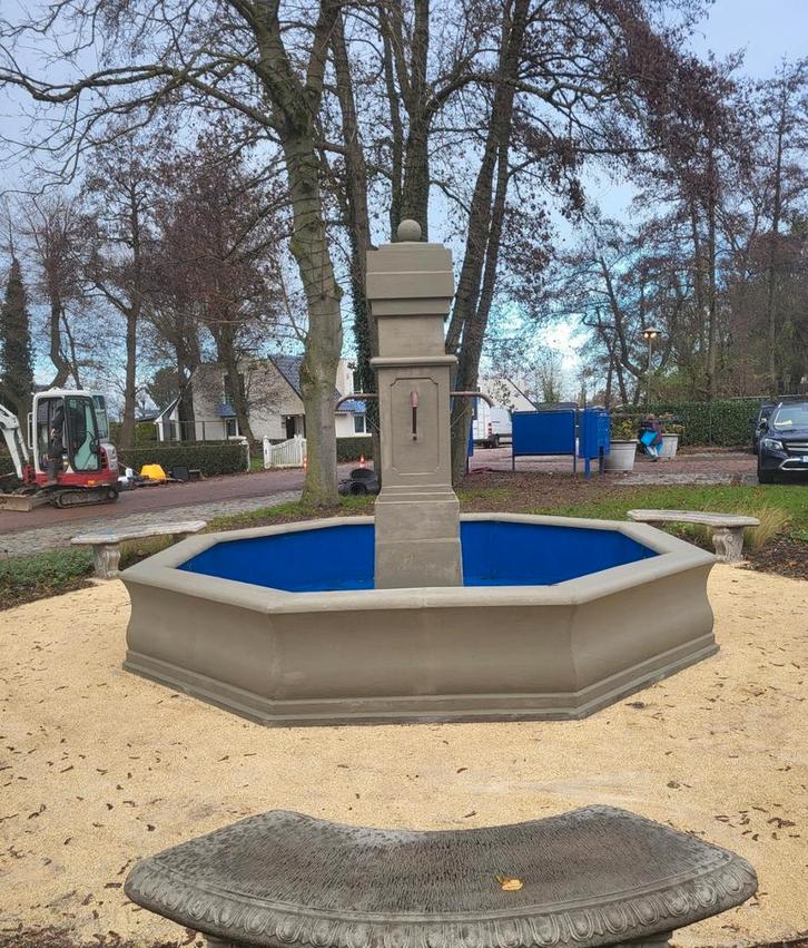 Franse dorpsfontein 350 cm, Tuin en Terras, Waterpartijen en Fonteinen, Nieuw, Fontein, Beton, Ophalen