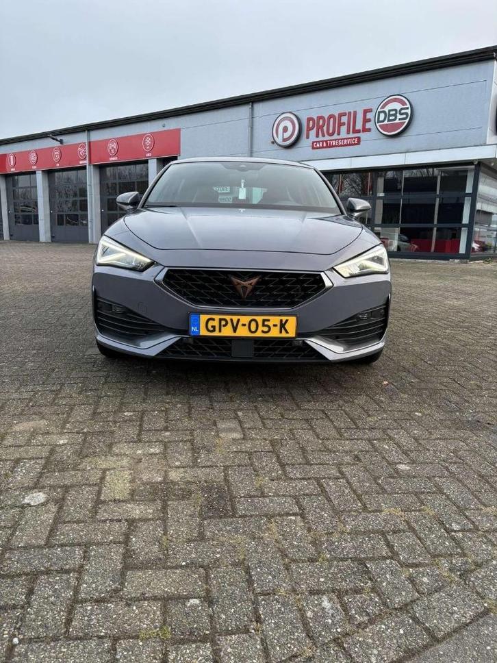 Cupra Leon 1.4 E-hybrid 245pk Dsg-6 2021 Grijs, Auto's, Cupra, Particulier, Leon, 360° camera, 4x4, ABS, Achteruitrijcamera, Adaptieve lichten