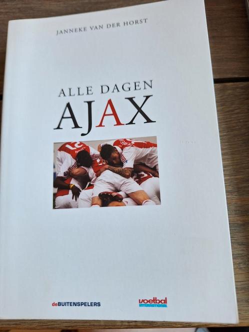 Alle dagen Ajax, Verzamelen, Sportartikelen en Voetbal, Zo goed als nieuw, Boek of Tijdschrift, Ajax, Ophalen of Verzenden