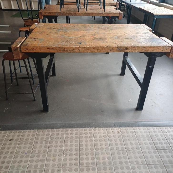 4 x vintage werkbanken werkbank / werktafel., Doe-het-zelf en Verbouw, Werkbanken, Ophalen