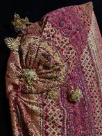 Handgemaakt Indonesisch Textielkunstwerk, Ophalen