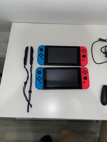 2x Nintendo Switch V2 + Pokémon Sword, beschikbaar voor biedingen