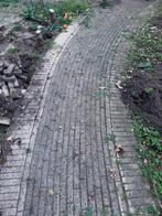 Gratis af te halen zsm +/- 30m2, Ophalen, Zo goed als nieuw, Beton, Klinkers