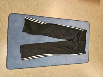 sport broek beschikbaar voor biedingen