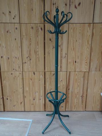 Vintage houten staande kapstok groene kleur thonet stijl beschikbaar voor biedingen