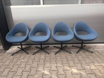 4x Artifort Shark stoelen in absolute nieuwstaat! beschikbaar voor biedingen
