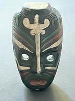 Painted hand Carved New Zealand Maori Koruru, Antiek en Kunst, Ophalen of Verzenden