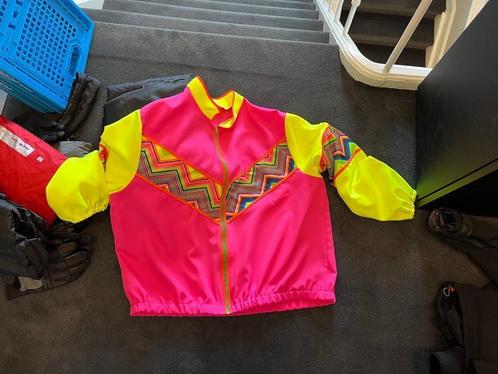 Jaren 80 trainingspak carnaval of jaren-80 party, Kleding | Dames, Carnavalskleding en Feestkleding, Zo goed als nieuw, Kleding