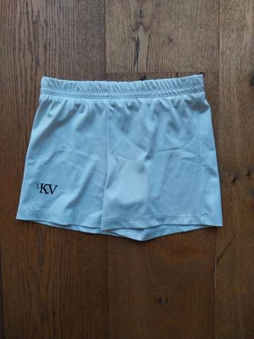 Turnbroek KV Leonards Maat AXS beschikbaar voor biedingen