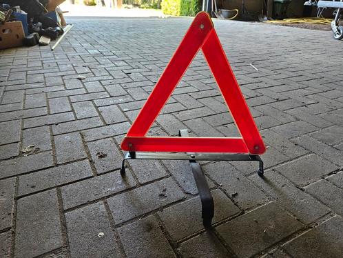 Te koop gevarendriehoek., Auto diversen, Anti-diefstal, Zo goed als nieuw, Ophalen of Verzenden