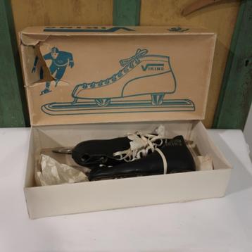 Viking schaatsen vintage maat 41 zwart in originele doos beschikbaar voor biedingen