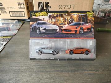 Hot wheels 007 jaguar & Aston martin beschikbaar voor biedingen