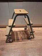 Staalbuis-trapje met willem, Ophalen of Verzenden, Minder dan 2 meter