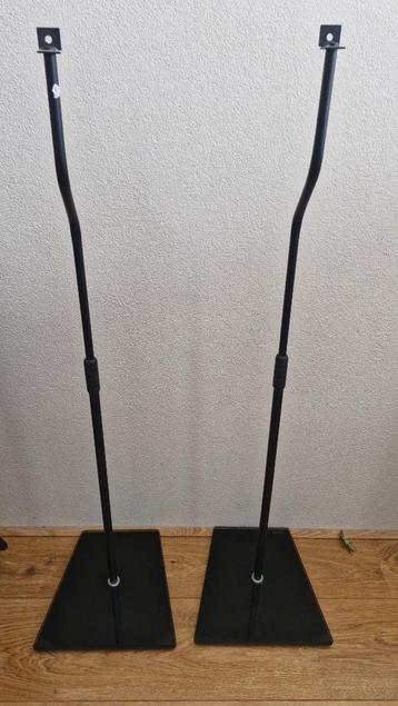 Speaker standaards 4 stuks in nieuwstaat, kleur zwart beschikbaar voor biedingen