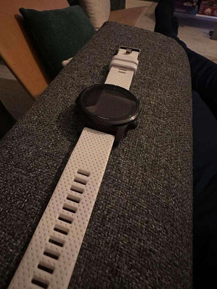 Garmin Fenix 5S Plus te koop. Defect, Sieraden, Tassen en Uiterlijk, Smartwatches, Gebruikt, Android, Zwart, Ophalen of Verzenden