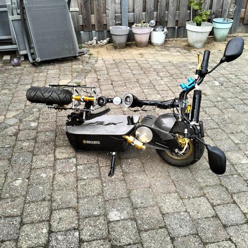 Elektrische step/scooter met kenteken 25/40 km, Fietsen en Brommers, Snorfietsen en Snorscooters, Zo goed als nieuw, Overige merken