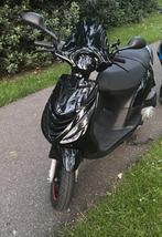 Piaggio Zip, Fietsen en Brommers, Scooters | Piaggio, Ophalen, Maximaal 45 km/u, Zip, Zo goed als nieuw