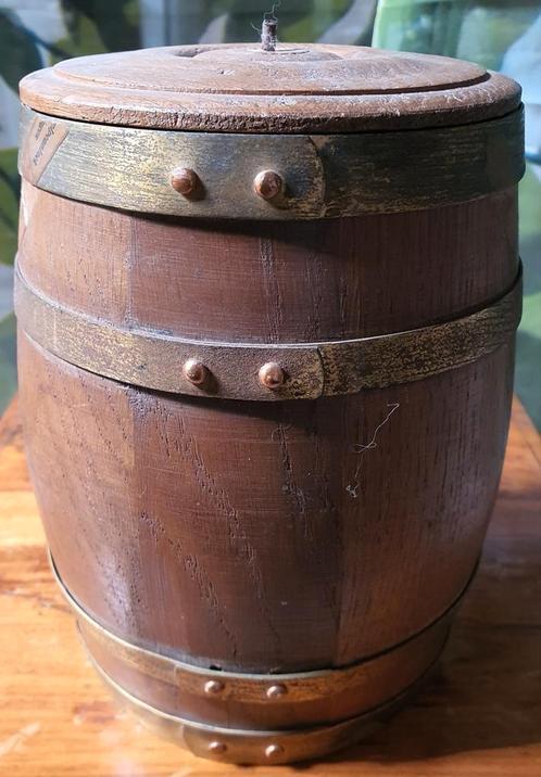 Eikenhouten tabaks pot sigarenpot. gekuipt met koperen, Antiek en Kunst, Antiek | Woonaccessoires, Ophalen of Verzenden