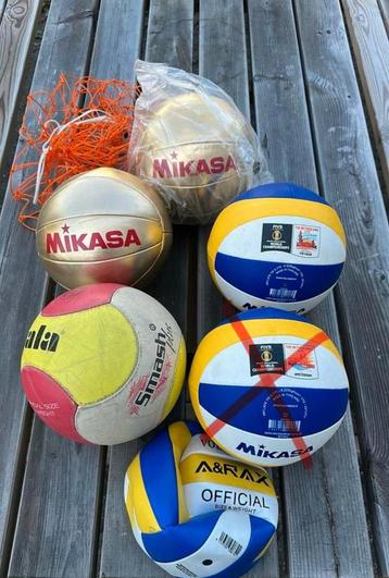 Nieuwe & 2e hands (beach)volleyballen– Mikasa, Gala, A&RAX! beschikbaar voor biedingen
