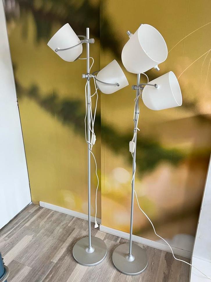 Ikea Svirvel Vloerlamp 2x, Huis en Inrichting, Lampen | Vloerlampen, Gebruikt, 150 tot 200 cm, Kunststof, Overige materialen, Ophalen