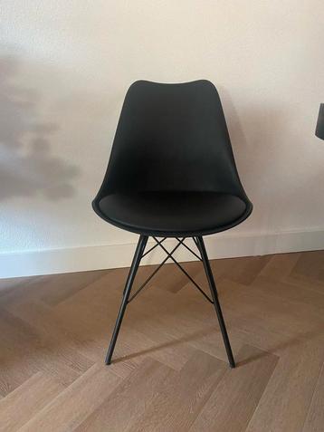 6x eetkamerstoelen kunstleer  beschikbaar voor biedingen