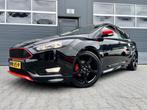 Ford Focus 1.0 Titanium *ST LINE*CRUISE*NAVI, Gebruikt, Euro 6, Zwart, 3 cilinders