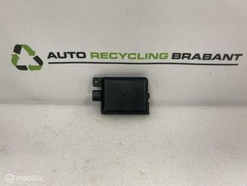 Dode Hoek Module Mazda CX 5 KF ORIGINEEL D24H-67Y90B beschikbaar voor biedingen