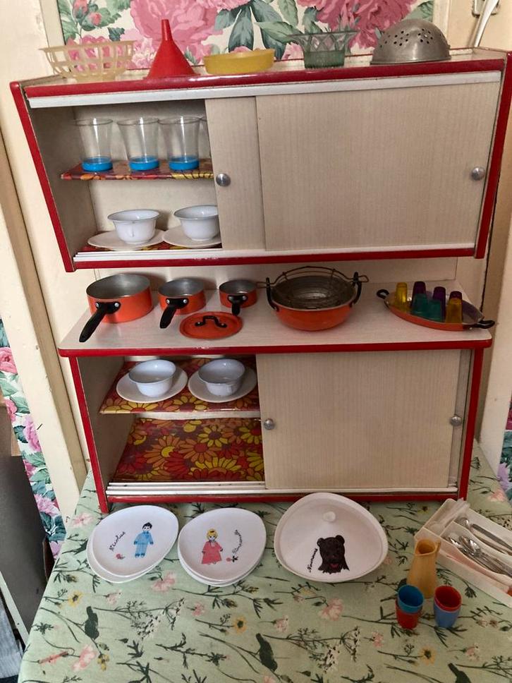 Vintage kinder keukenkastje, Antiek en Kunst, Antiek | Speelgoed, Ophalen