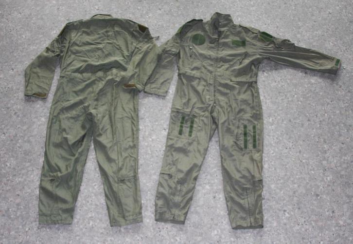 Marine KLU piloten overall  mt 54/176, Verzamelen, Militaria | Algemeen, Marine, Kleding of Schoenen, Nederland, Ophalen