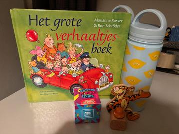 Kinderboeken, bewaardoosje, drinkflessen - Gratis! beschikbaar voor biedingen