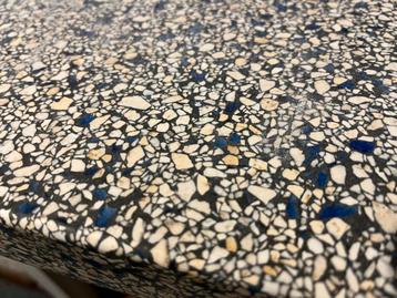 Natuursteen keukenblad Terrazzo met retro gootsteen beschikbaar voor biedingen