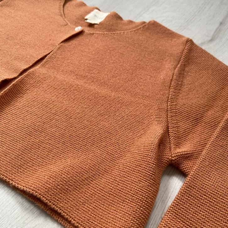 lichtbruin GOCCO gebreid bolero vest mt 9/10, Kinderen en Baby's, Kinderkleding | Maat 140, Zo goed als nieuw, Meisje, Trui of Vest