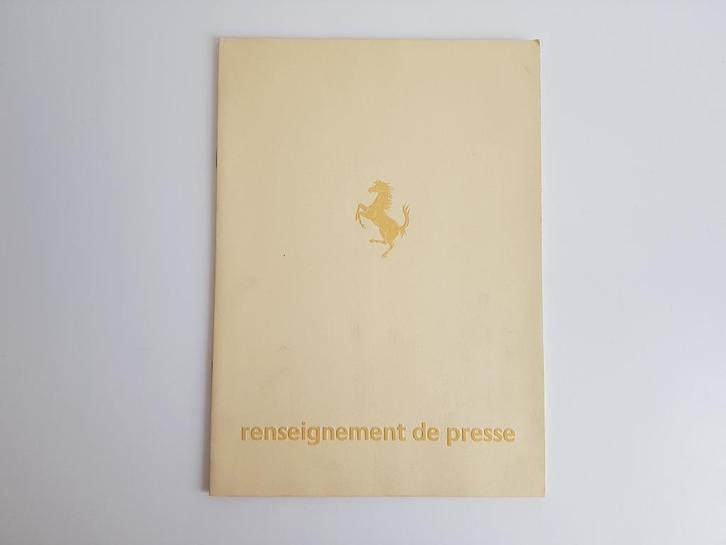 FERRARI - Mondial renseignement de presse - 1984 (FR), Boeken, Auto's | Folders en Tijdschriften, Ferrari, Ophalen of Verzenden