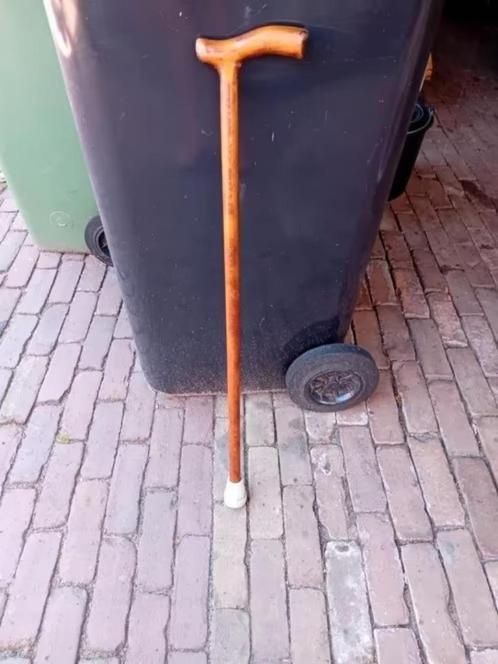 3 x houten wandelstok wandelstokken 1x metalen stok, Diversen, Wandelstokken, Gebruikt, Verstelbaar, Ophalen