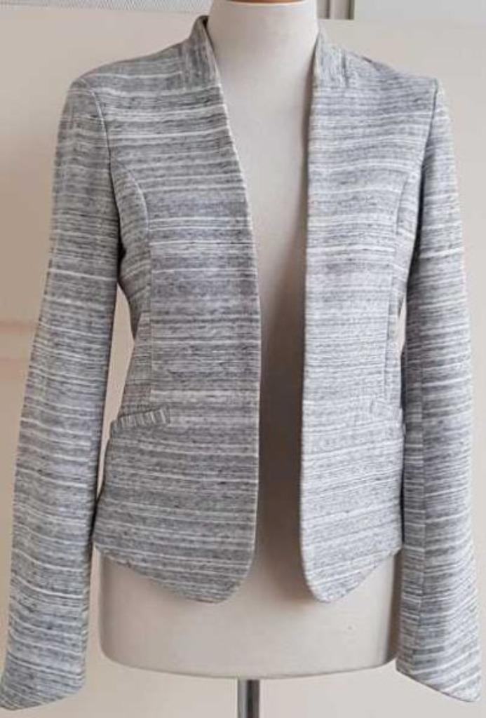 Denham grijs/beige blazertje mt. 34, Kleding | Dames, Jasjes, Kostuums en Pakken, Zo goed als nieuw, Jasje, Maat 34 (XS) of kleiner