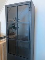 Industriële vitrinekast zwart, Huis en Inrichting, Kasten | Vitrinekasten, Ophalen, Minder dan 50 cm, Metaal, 150 tot 200 cm