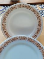 Pyrex Copper Filigree desserborden Coring #704 - 7 borden, Huis en Inrichting, Keuken | Servies, Ophalen of Verzenden, Bord(en)
