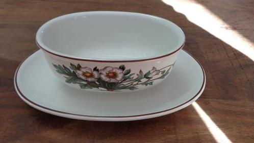 Botanica Villeroy & Boch sauskom met vaste schotel, ovaal 20, Huis en Inrichting, Keuken | Servies, Zo goed als nieuw, Schaal of Schalen