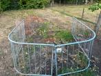 Hekwerk en ruif voor CalfOtel kalveriglo, Stalling