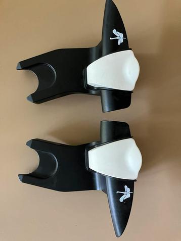 Maxi cosi adaptors beschikbaar voor biedingen