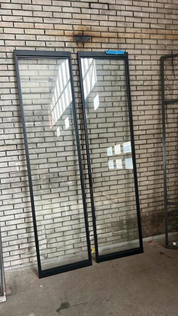 2 Taatsdeuren 63,5 x 257 met glas beschikbaar voor biedingen