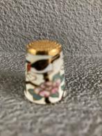 Vingerhoedje Cloisonne bloemen, Verzamelen, Vingerhoedjes, Ophalen of Verzenden, Zo goed als nieuw