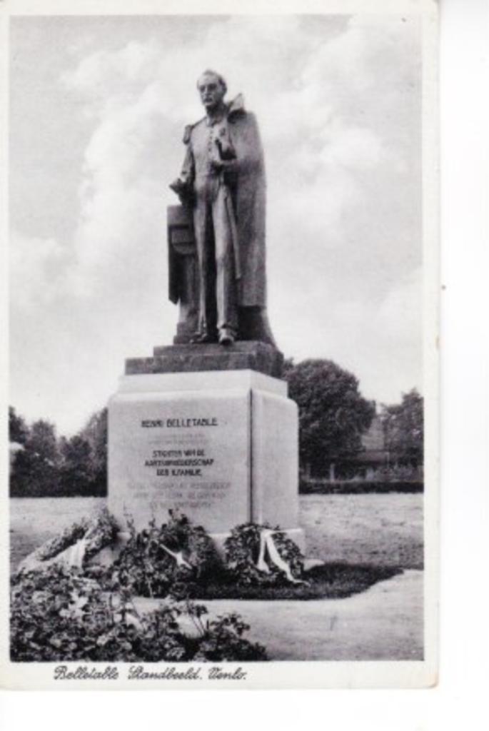 VENLO,- Belletable Standbeeld.  27-10, Verzamelen, Ansichtkaarten | Nederland, Gelopen, Limburg, 1920 tot 1940, Ophalen of Verzenden