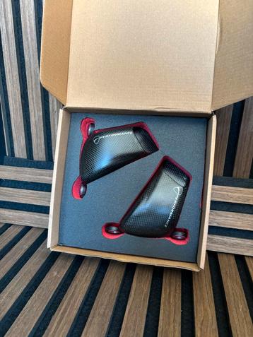 Gloednieuwe brake ducts voor o.a. Ducati Multistrada! beschikbaar voor biedingen