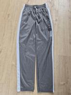 Grijze Sports Team trainingsbroek maat 158/164, Ophalen of Verzenden, Zo goed als nieuw, Jongen of Meisje, Sport- of Zwemkleding
