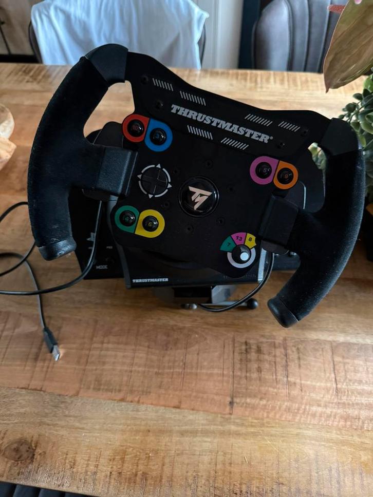 Thrustmaster TX Servo Base + Stuur, Spelcomputers en Games, Spelcomputers | Sony PlayStation Consoles | Accessoires, Zo goed als nieuw