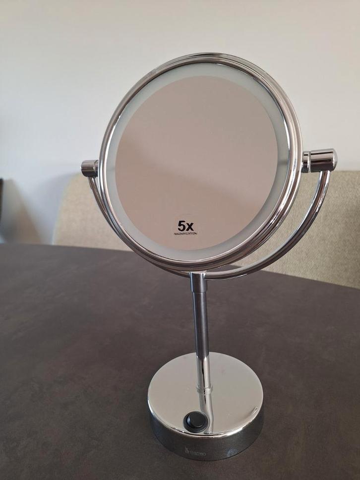 smedbo vergrotingsspiegel led chroom, Huis en Inrichting, Badkamer | Badtextiel en Accessoires, Zo goed als nieuw, Overige kleuren