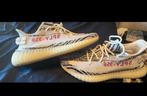 Yeezys zebra, Kleding | Heren, Schoenen, Ophalen of Verzenden, Zo goed als nieuw, Wit