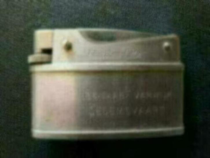 Aansteker, 2 sigarettenhouders, 2 brillenkokers, Verzamelen, Rookartikelen, Aanstekers en Luciferdoosjes, Aansteker, Ophalen of Verzenden